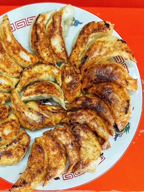 Shin Chan: Legendary Pan-Fried Gyoza — 1