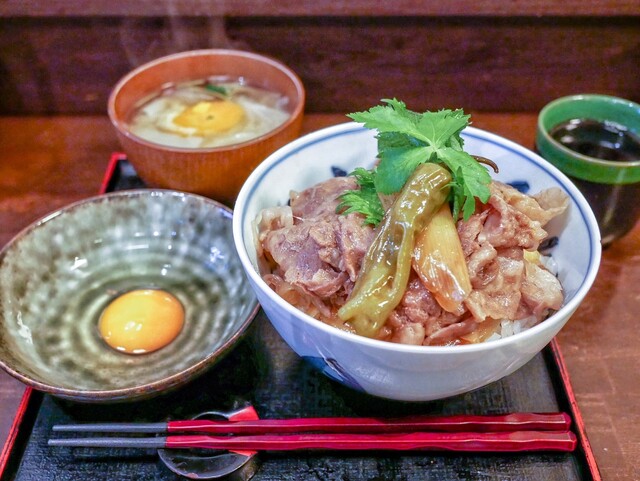 Kobe Gyu-don Hiroshige: Premium-Gyudon mit Kobe-Rind — 3