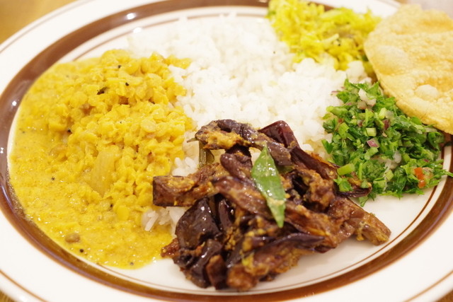 Karapincha: srilankisches Rice and Curry, nur mittags — 5