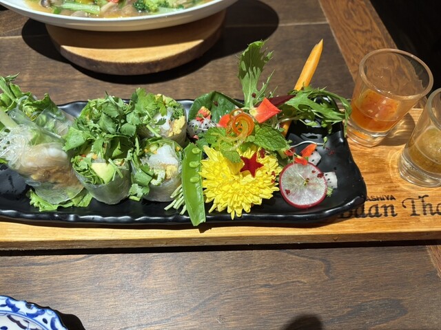 Baan thai ASHIYA: authentische Thai-Küche mit kunstvollem Anrichten — 1