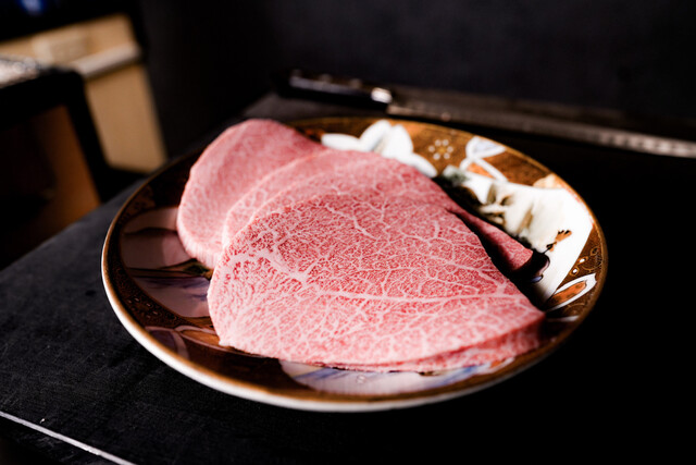 Yuzaburo: theatralisches Wagyu-Omakase am Tresen — 5