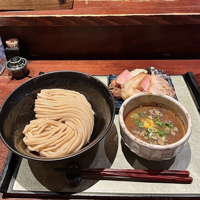 Tsukemen Shigeta: erstklassige Tsukemen-Nudeln — 1