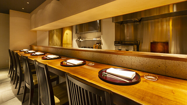 Tan: Saisonales Omakase und kunstvolle Desserts — 2