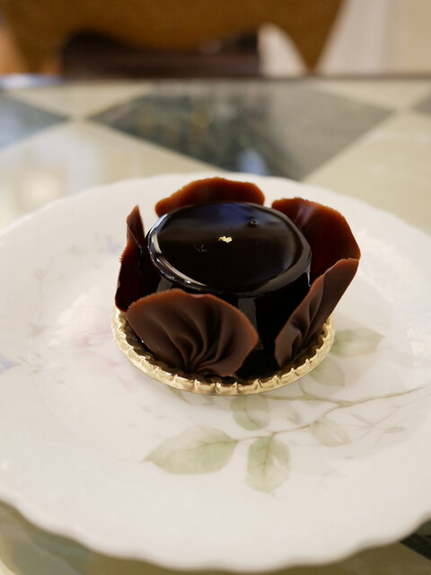 Gateau des Bois A Ra Maison: französische Patisserie von Weltmeister-Niveau — 1