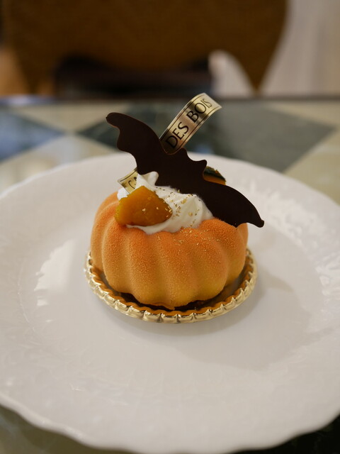 Gateau des Bois A Ra Maison: französische Patisserie von Weltmeister-Niveau — 2