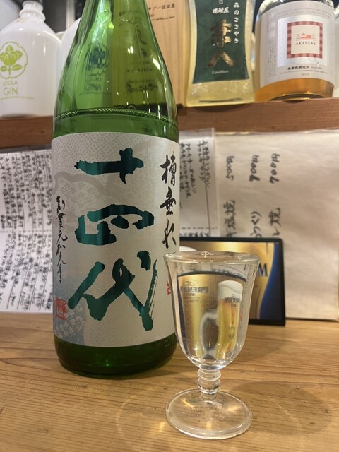 Bishoku Shubou Nyoi: Izakaya für exzellente Meeresfrüchte und Sake — 4