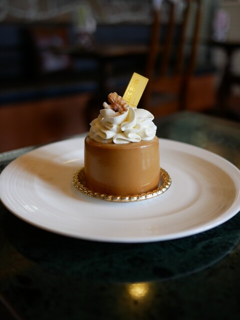 GATEAU DES BOIS LABORATOIRE Raboratowāru: Klassische französische Pâtisserie — 4