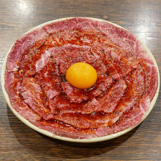 Yakiniku Mikazuki: Hochwertiges Yakiniku in Nara — 1