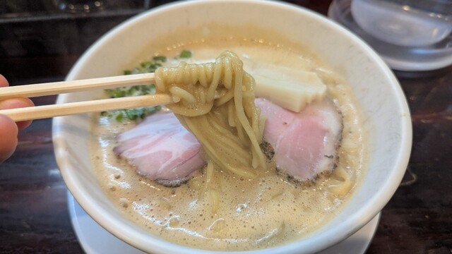 Ramenya Mitsuba Za Se Kondo: Foamy Pork and Chicken Ramen — 4