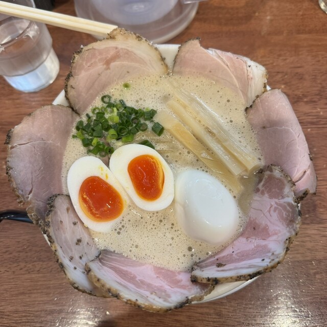 Ramenya Mitsuba Za Se Kondo: Foamy Pork and Chicken Ramen — 5