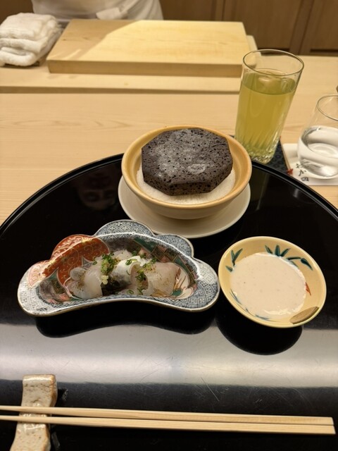 Okada: Raffiniertes Kaiseki am Tresen — 1
