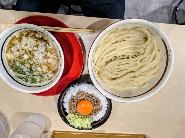 Menya Eguchi: Raffinierter Ramen mit Fisch- und Hühnerbrühe — 1