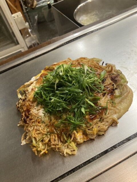 LOPEZ: Hiroshima-Okonomiyaki mit lateinamerikanischem Touch — 2