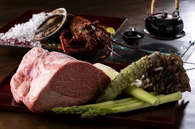 Teppanyaki Atago: Hotel-Teppanyaki mit Hiroshima-Wagyu — 1