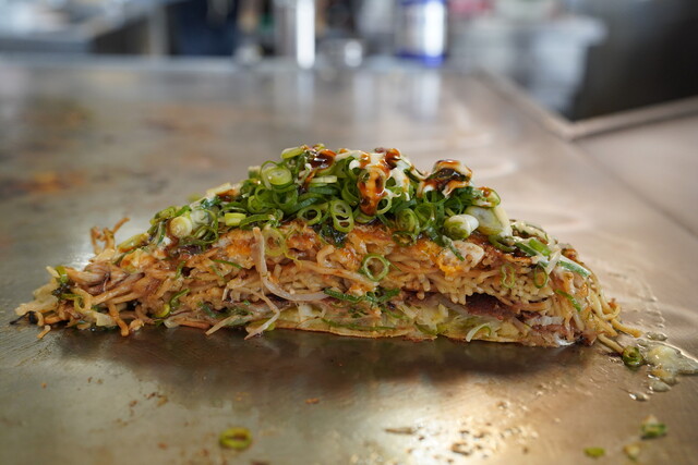 Okonomiyaki Hasshou: Classic Hiroshima-Style Okonomiyaki — 4