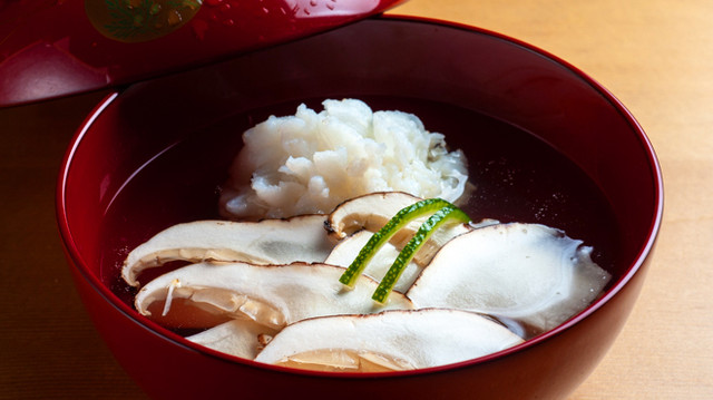 Chisousottakuito: Omakase mit Dashi-Fokus — 1