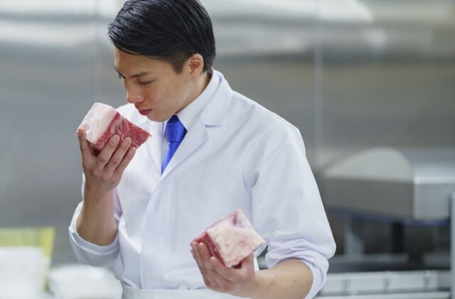 Wagyu Lab K: Sakakiyama-Rind vom Chef gegrillt — 2