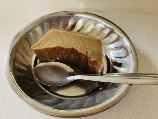 HOTEL HIRAKUBO: Authentisches srilankisches Reis & Curry — 3