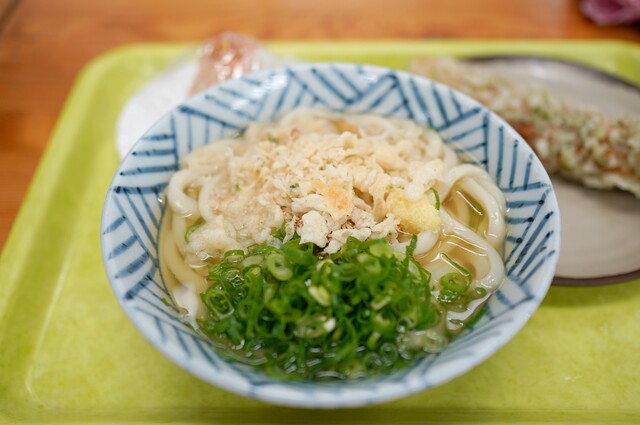 Udon Sakaeda: Sanuki-Udon zur Selbstbedienung mit Iriko-Dashi — 4