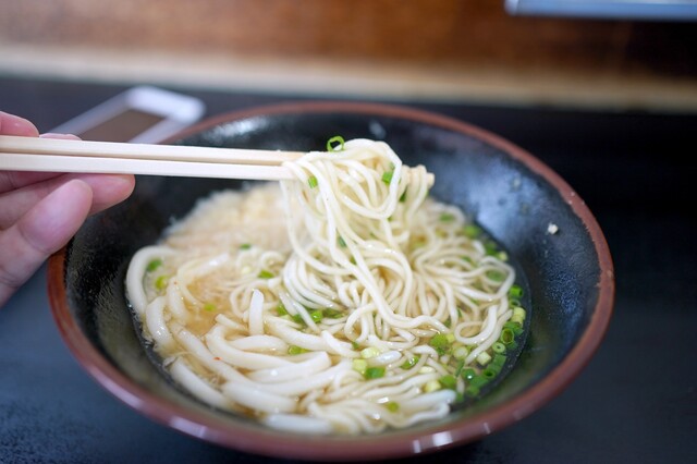 Matsushita Seimensho: Udon zur Selbstbedienung in der Nudelfabrik — 2