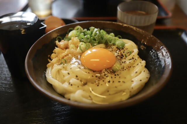 Teuchi Judan Udon Baka Ichidai: Kama-Butter-Udon in Selbstbedienung — 1