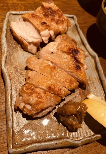 Shoku Kobo DOI: Izakaya mit Shikoku-Fisch auf eigener Keramik — 4