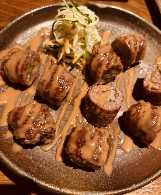 Shoku Kobo DOI: Izakaya mit Shikoku-Fisch auf eigener Keramik — 2