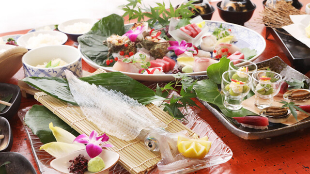 Kawa Taro Nakasu Honten: Live Squid Sashimi — 1