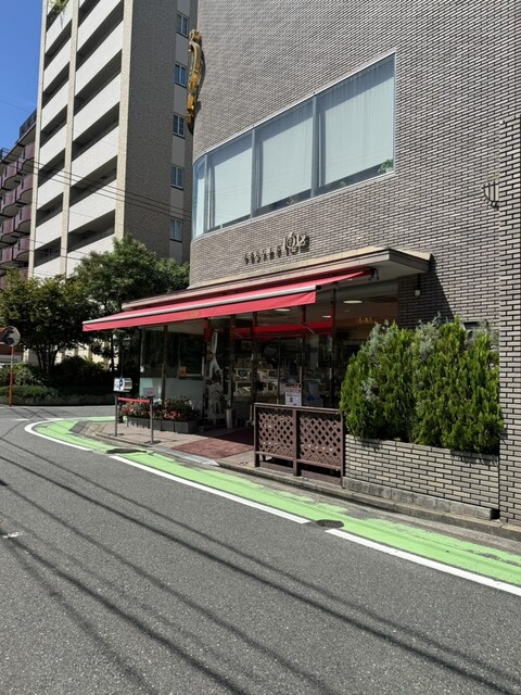 French Kashi 16 Ku: Berühmte Konditorei in Fukuoka — 3