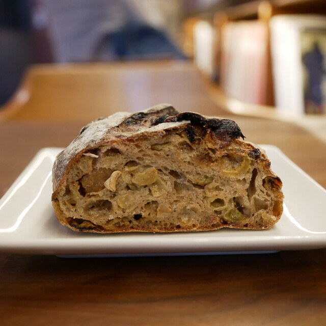 Pain Stock: Artisan Breads and Fukuoka's Famous Mentaiko Baguette — 1