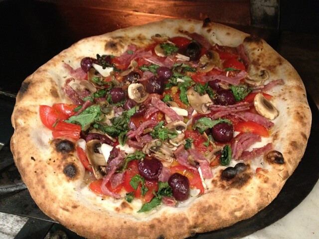 Pizzeria Da Gaetano: Authentische neapolitanische Pizza — 5