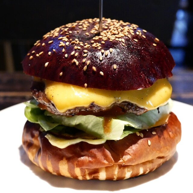 HUNGRY HEAVEN Fukuoka imaizumi ten: Gourmet-Burger in Fukuoka — 2