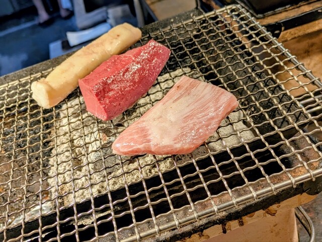 Niku no Kaminari Bashi: am Tresen gegrilltes Fleisch vom Experten — 5