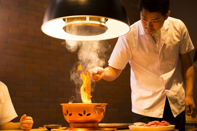 Yakiniku Sudou Haruyoshi: Omakase-BBQ mit vollem Service — 1