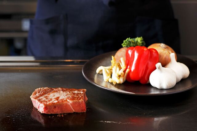 Teppanyaki Hiyori: Kyushu-Wagyu vom Teppan-Grill — 4