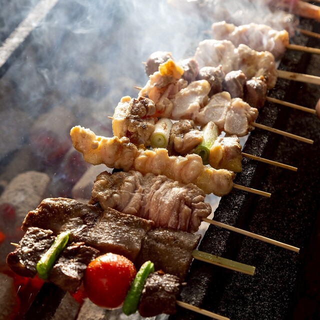 Chinpunkanpun Daimyou ten: Yakitori-Bar im Speakeasy-Stil — 1