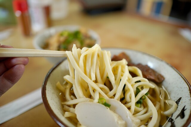 Kishimoto Shokudo: Okinawa-Soba mit Holzaschenudeln seit 1905 — 4