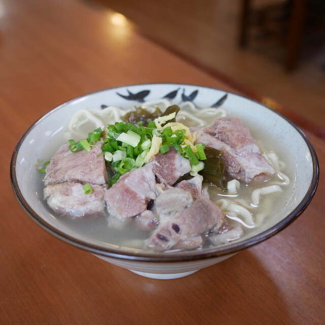 Takaesu Soba: Okinawa-Soba mit zartem Yushi-Tofu — 3