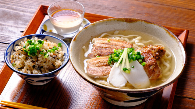 Nakijin Soba: Okinawa-Soba in einem alten Bauernhaus — 1
