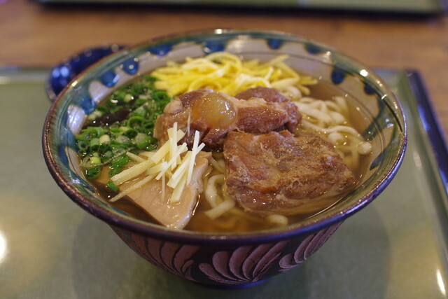 Fukakiso Ba: Okinawa-Soba mit Brühe aus eigenem Fang — 2