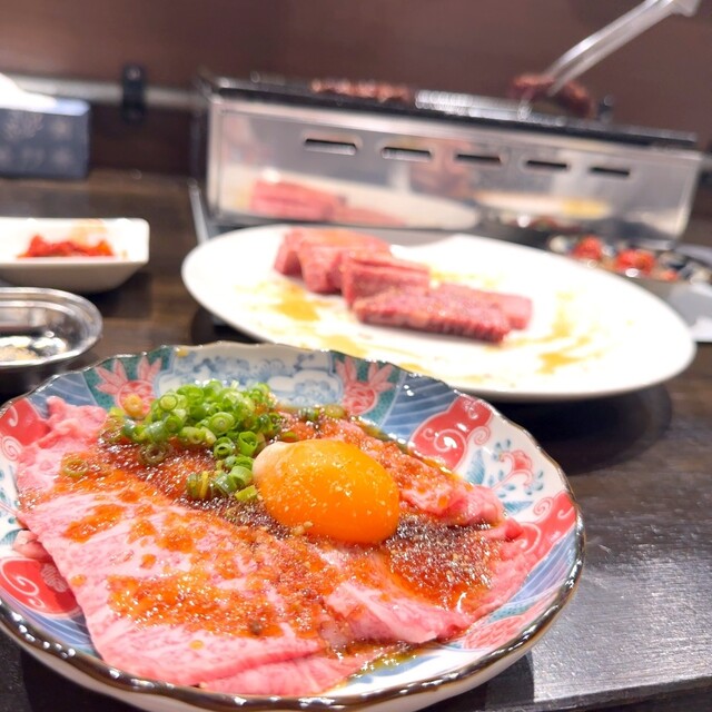 Miyakojima Yakiniku Yamato: Yakiniku mit Miyako-Wagyu und Zunge — 4