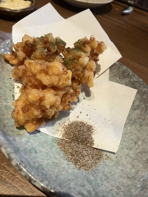 Izakaya Deiriguchi Shimozato doori ten: kreative Miyako-Küche — 4