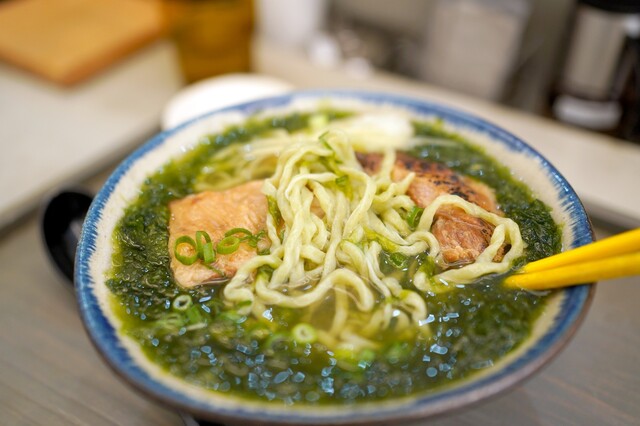 STAND EIBUN: moderne Okinawa-Soba am Betontresen — 5